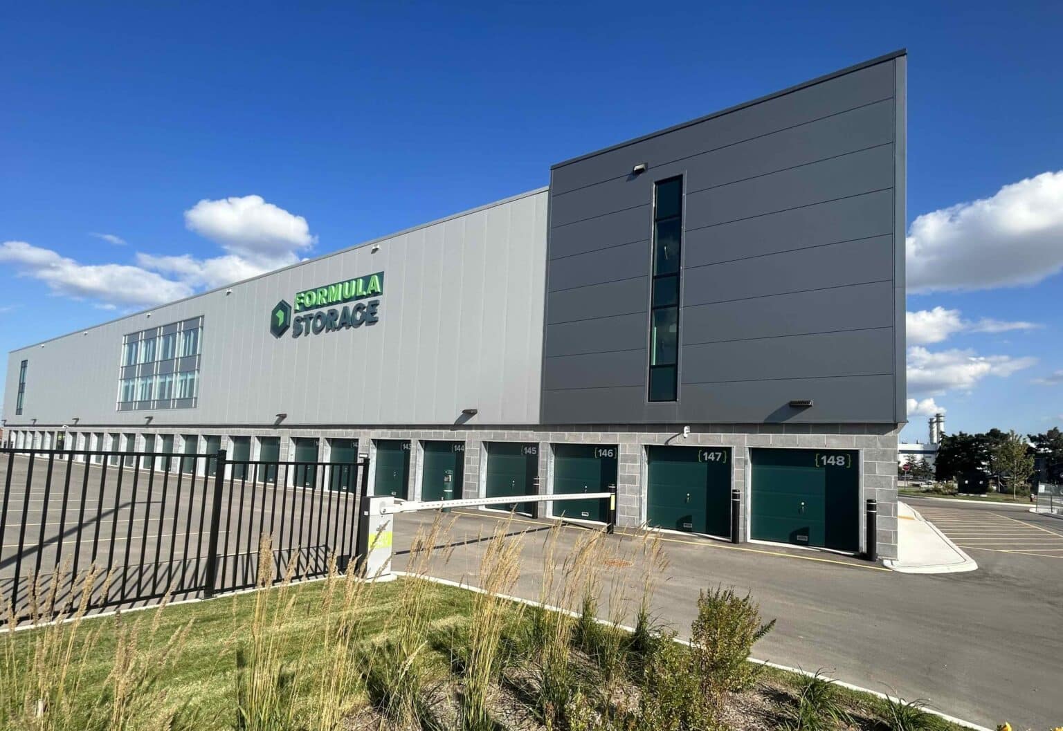 Exterior of Formula Storage self storage facility in Brampton.